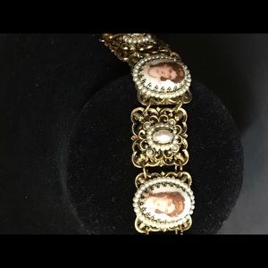 Vintage cameo bracelet